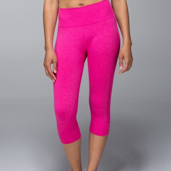 Lululemon Seamlessly Street Crop Pants - Picture 2 of 7